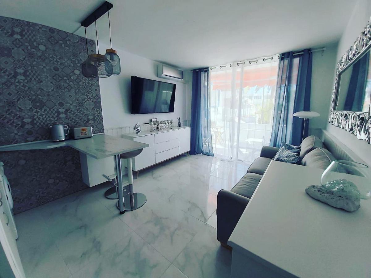 Canarian Blue Suite Tropical Garden View & Pool กอสตา เดล ซิเลนซิโอ ภายนอก รูปภาพ